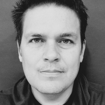 Black and white Headshot of Rafael Herretra