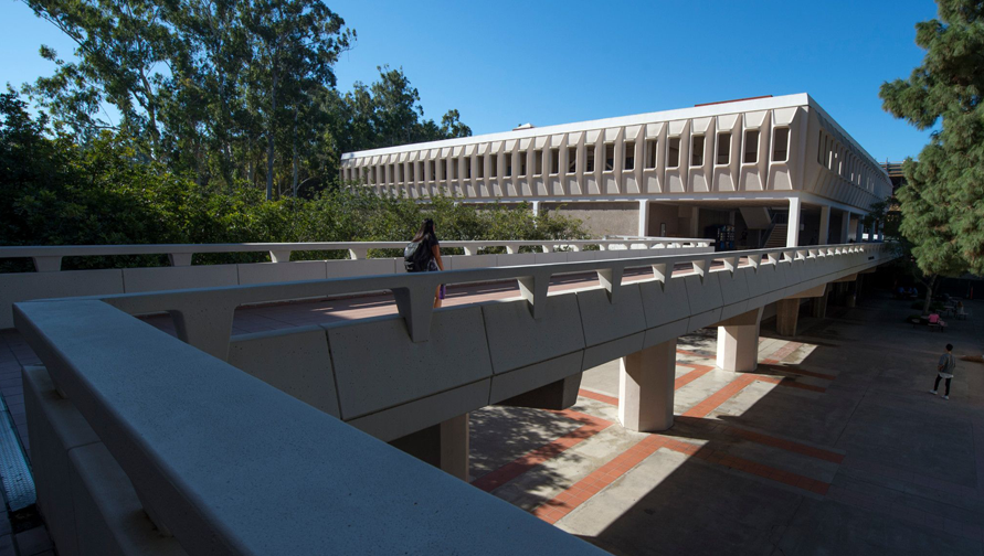 UCI campus: Humanities Hall... Steve Zylius/UCI