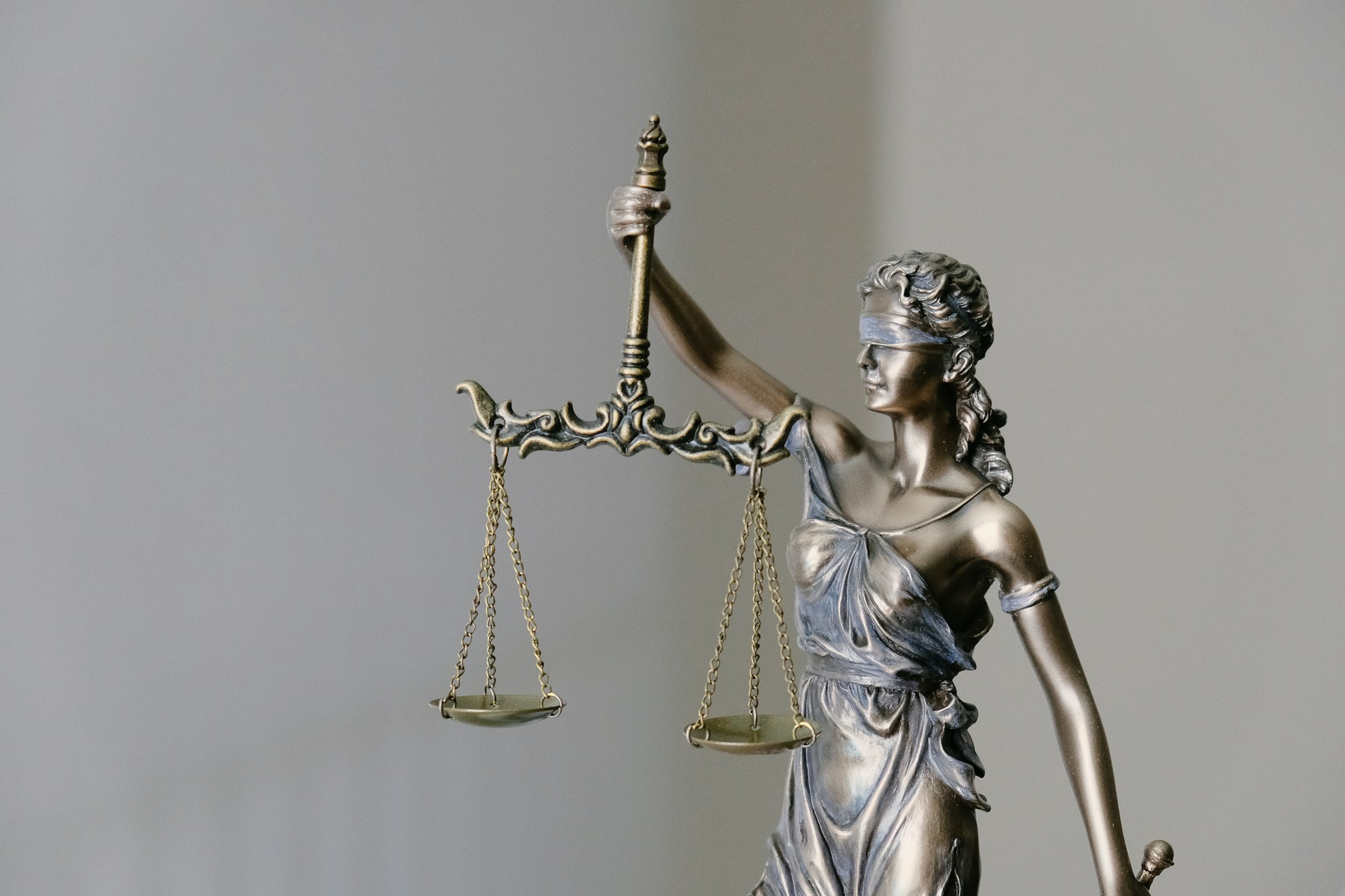 statue of lady justice