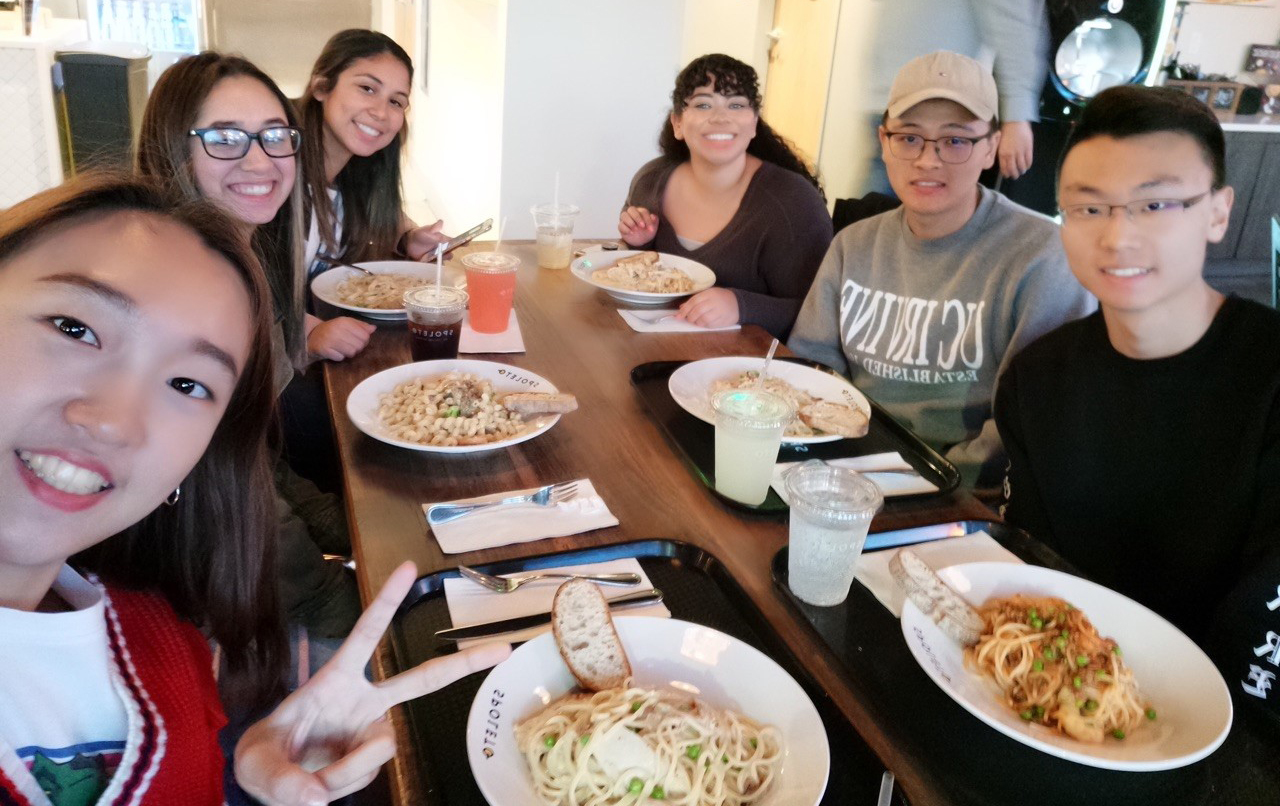 2014 Honors Sr. Thesis Group Students in the Humanities Mentor Program Enjoying a Luncheon Together