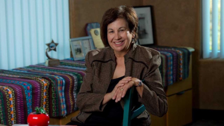 VickiRuiz-resize.png VickiRuiz-resize.png