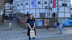 Intern Aisling Alvarez at the Globe Theatre, 2022