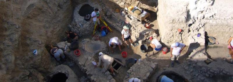 Archaeology students on a dig