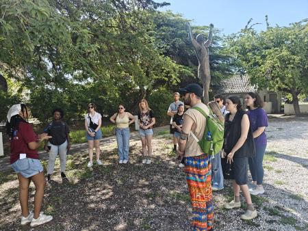 Group goes to artist talk.