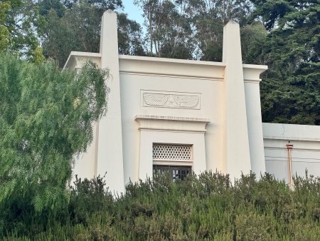 Example 2 of Egytomania in California