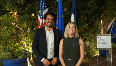 Consul General Adrien Frier and Knight Maryse Mijalski